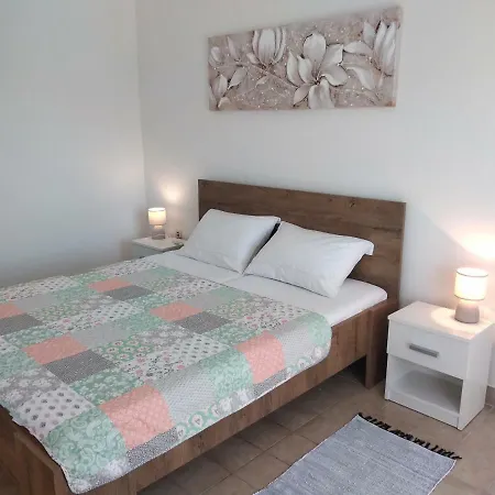 Casa de Férias Kuca Za Odmor Matko House Matko Pag Town