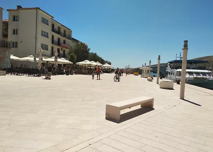 Kuca Za Odmor Matko House Matko * Pag Town